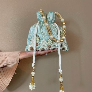 Bolso Potli azul, conjunto nupcial indio, accesorio de boda de lujo, bolso indio personalizable con cuentas de perlas, bolso de mano para gala de noche.