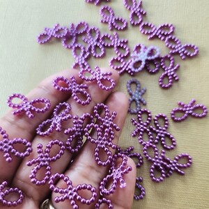 Small Purple Beaded Bow Embellishment for Scrapbooking, DIY Hair Accessories, Cute Handmade Journal Decor, Pastel-Themed Craft Supply, Plastic Mini Bow for Gift Wrapping and Resin Art Projects