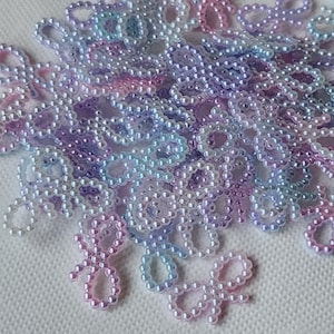 Mixed Color Pearl Bow Embellishments for Scrapbooking and Card Making, Rainbow-Themed Craft Supply, Handmade Decorative Bows for Journals, Party Decor, and Resin Art, Mini Plastic Beads for Festive DIY Creations