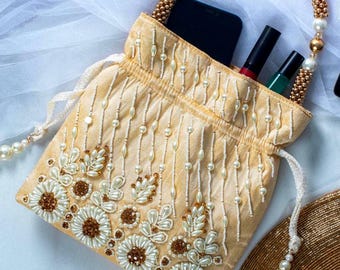 Gold Potli Bag Hand Embroidered Batwa Bag For Indian Wedding Gift Idea For Bridesmaid Drawstring Bag Elegant Wedding Clutch Pakistani Purse