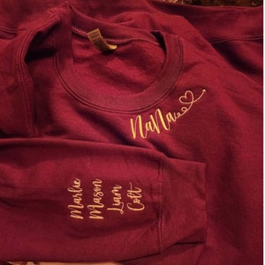 Nana Sweatshirt, Embroidered Mama Sweatshirt with Kid Names on Sleeve, Grandma Hoodie, Personalized Gift for Mama, New Mama Gift