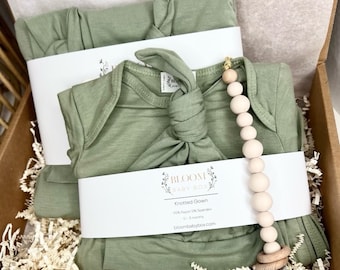 Baby gift, Baby gift box, Baby swaddle, Hospital Set, Baby box, Baby gift set, Baby shower, Newborn, New baby, Baby Announcement