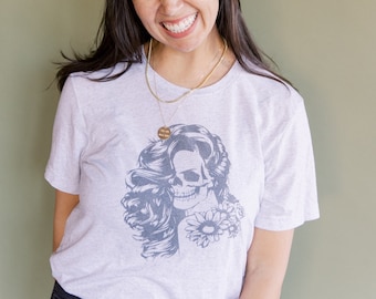 Lady Skull || Unisex Triblend T-Shirt