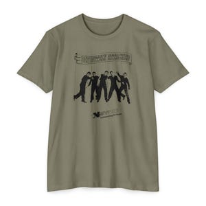 NSYNC - Certainement attaché || Design célébration de 25 ans, t-shirt sans fil, cadeau pour les amateurs de NSYNC, t-shirt graphique