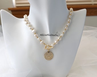 Pearl necklace/baroque pearl necklace/golden coin pendant necklace/toggle pendant necklace