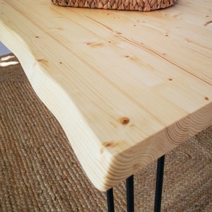 Table en bois, table à manger Tanaru Blenom, rectangulaire en bois naturel durable et pieds en épingle à cheveux en fer naturel, couleur noire. image 5