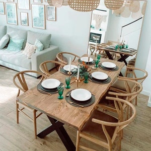 Table en bois, table à manger rustique Iroke Blenom solide avec différentes finitions, pieds en fer naturel X. Table rectangulaire