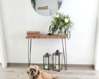 Hall d'entrée en bois naturel Blenom Living edge avec finition rustique, console d'entrée, pieds en épingle à cheveux, table de couloir. Modèle Aimana.