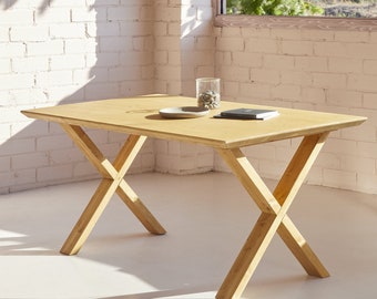 Blenom Yanakuna Holztisch, rustikaler Holztisch mit abgeschrägter Kante, Naturholz, X-Beine aus Holz, Ess- und Küchentisch