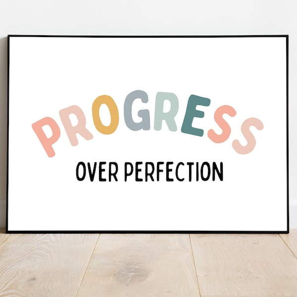 Progresso oltre la perfezione Stampa: Arte tipografica ispiratrice (download digitale)