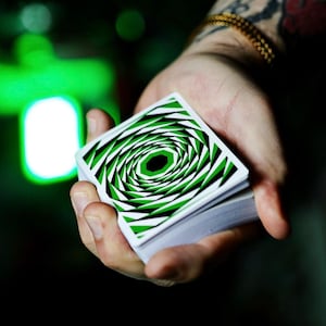 Karty do gry Cardistry