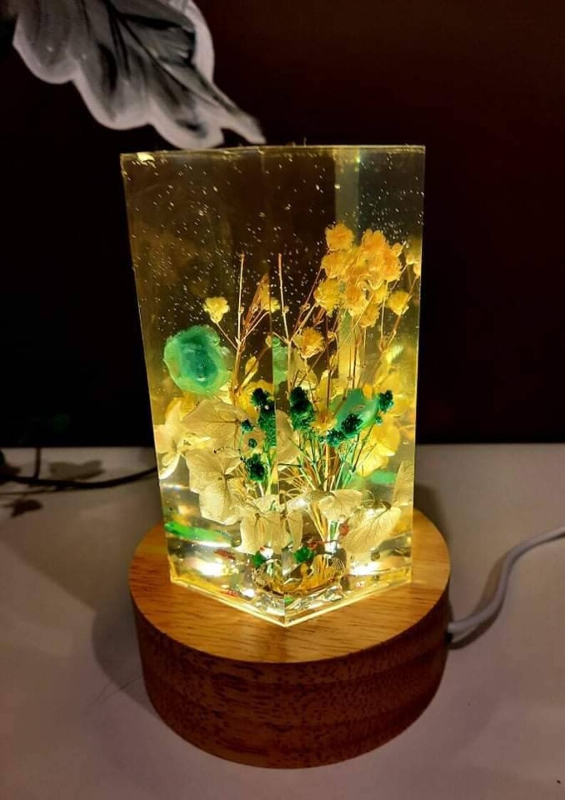 Customised Epoxy Resin Lamp with dried flowers, night light, unique gifts, special occasions image 6