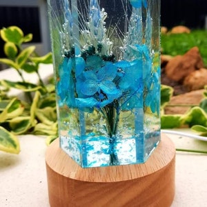 Customised Epoxy Resin Lamp with dried flowers, night light, unique gifts, special occasions image 8