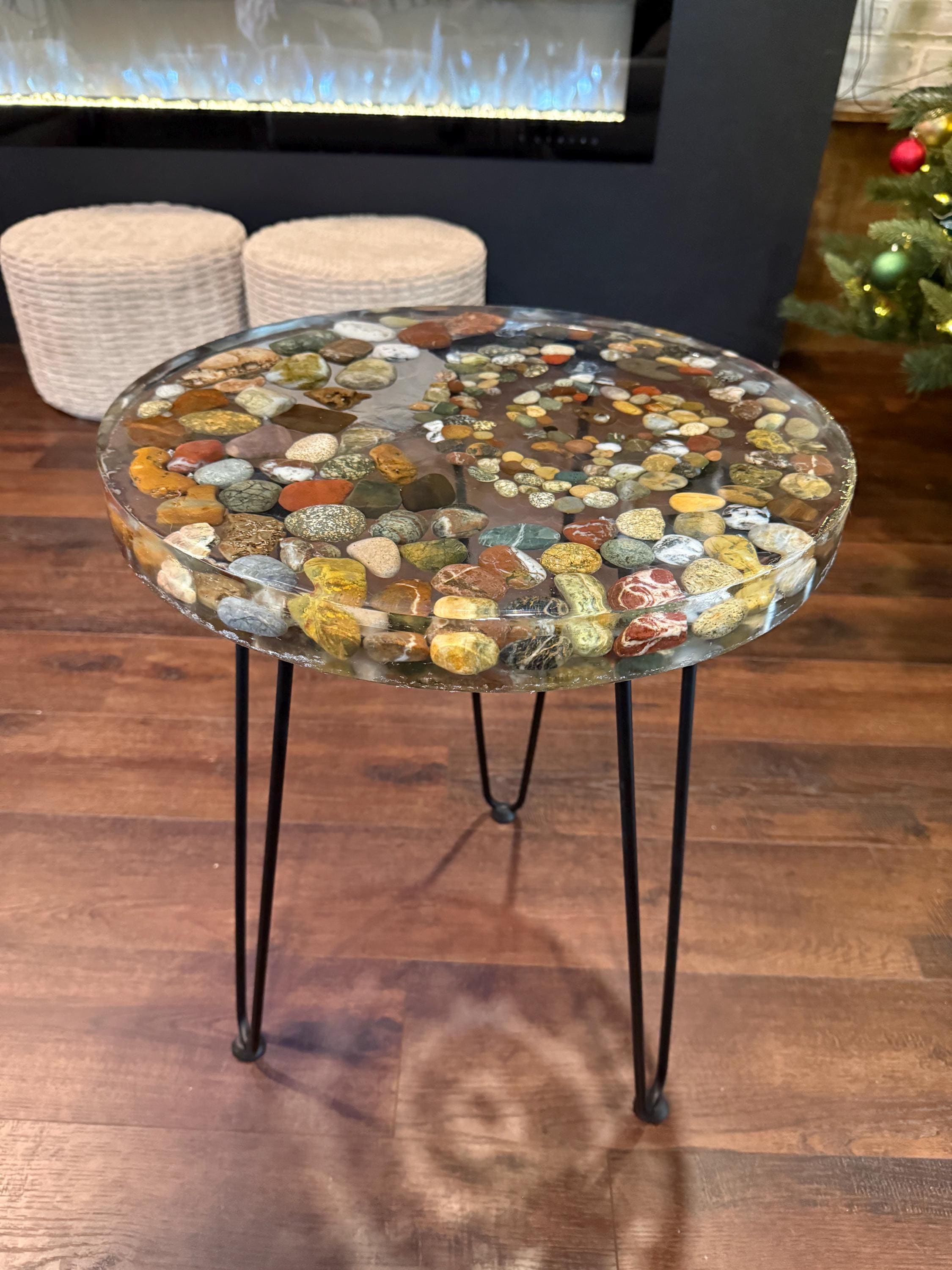 Round Accent/resin/river Rock Table - Etsy