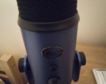 Blue yeti podcast Microphone brand new
