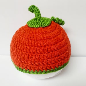 Pumpkin Shaped Knitted Beanie for Baby/ Orange Crochet Hat for Baby/ Unisex Knitted Hat for Babies/ Fall Color Hat/ Autumn Beanie image 1