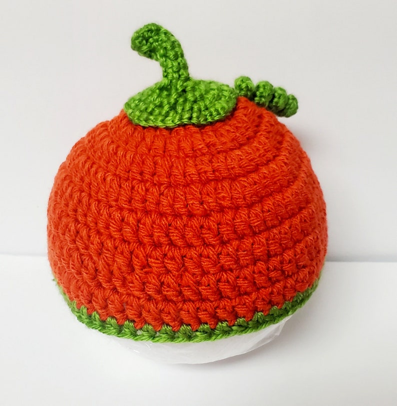 Pumpkin Shaped Knitted Beanie for Baby/ Orange Crochet Hat for Baby/ Unisex Knitted Hat for Babies/ Fall Color Hat/ Autumn Beanie image 1