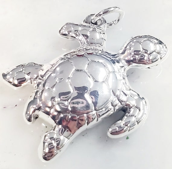 925 Sterling Silver Turtle Pendant