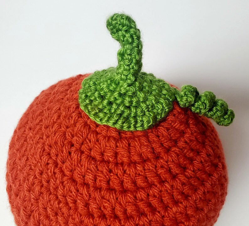 Pumpkin Shaped Knitted Beanie for Baby/ Orange Crochet Hat for Baby/ Unisex Knitted Hat for Babies/ Fall Color Hat/ Autumn Beanie image 3