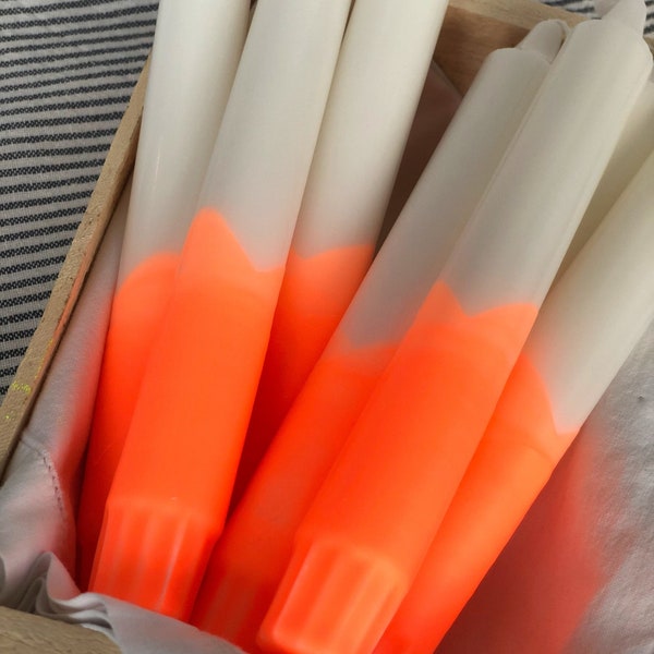 Orange Neon-Dip-Dye-Kerze