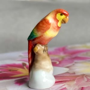 Herend Hungary Porcelain Parrot Figurine, Vintage 1976 Hand Painted Bird Statue, Collectible Hungarian Pottery, Grandmillennial Decor 5002