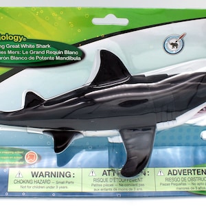 Jaw snapping shark toy outlet