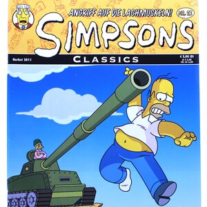 Puede incluir: Portada de cómic de Simpsons Classics con Homer Simpson huyendo de un tanque. La portada tiene el título "ANGRIFF AUF DIE LACHMUSKELN!" y "SIMPSONS CLASSICS". El fondo es un cielo azul con un borde de acantilado. Número 27.