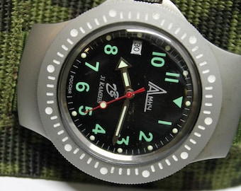 Military VOSTOK-RATNIK-Amfibia- Automatic watch-Russian Armii-AMNCZ-3 6E4-1