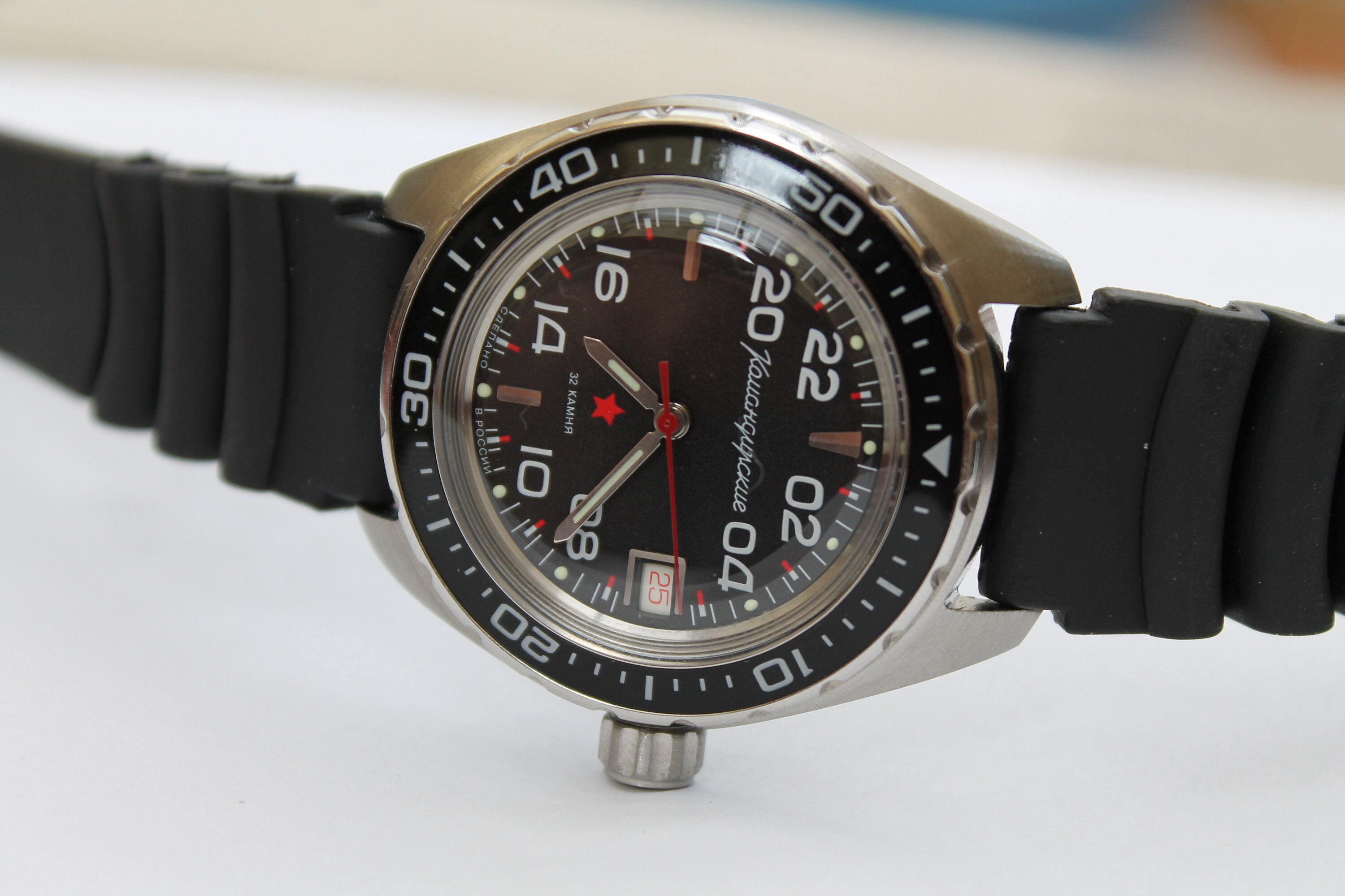 ボストーク 24 H コマンディルスキー K02-自動-軍用ダイバー