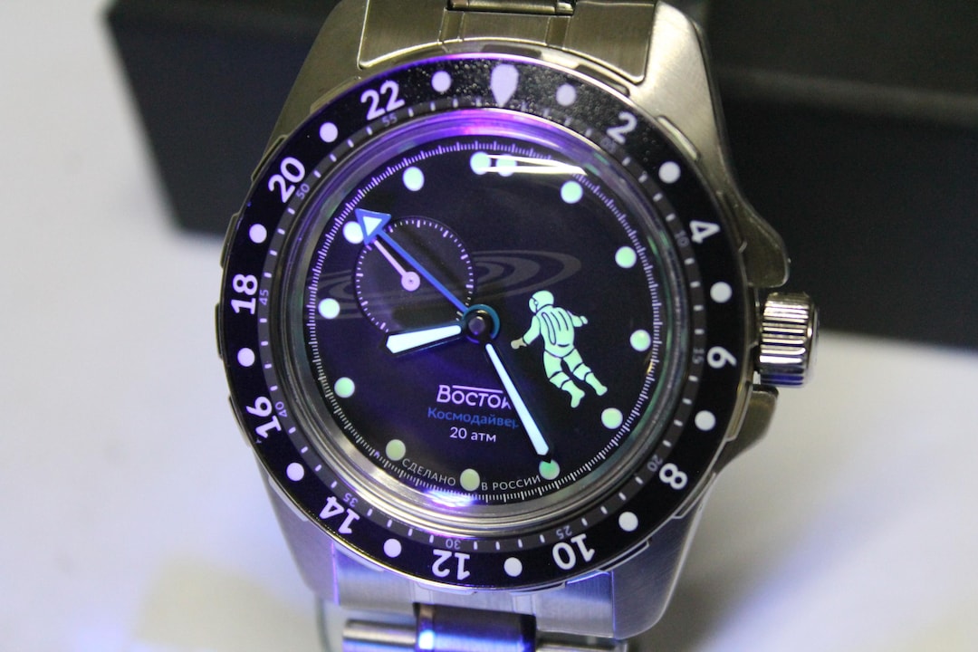 VOSTOK AMFIBIAN COSMODIVER Automatic 12h/24h-model 2426.12/14062g