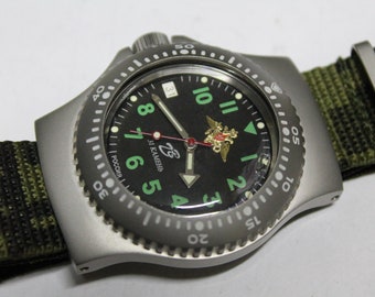 Militaire VOSTOK-RATNIK-Amfibia- Montre automatique-Armii russe-AMNCZ-3 6E4-2