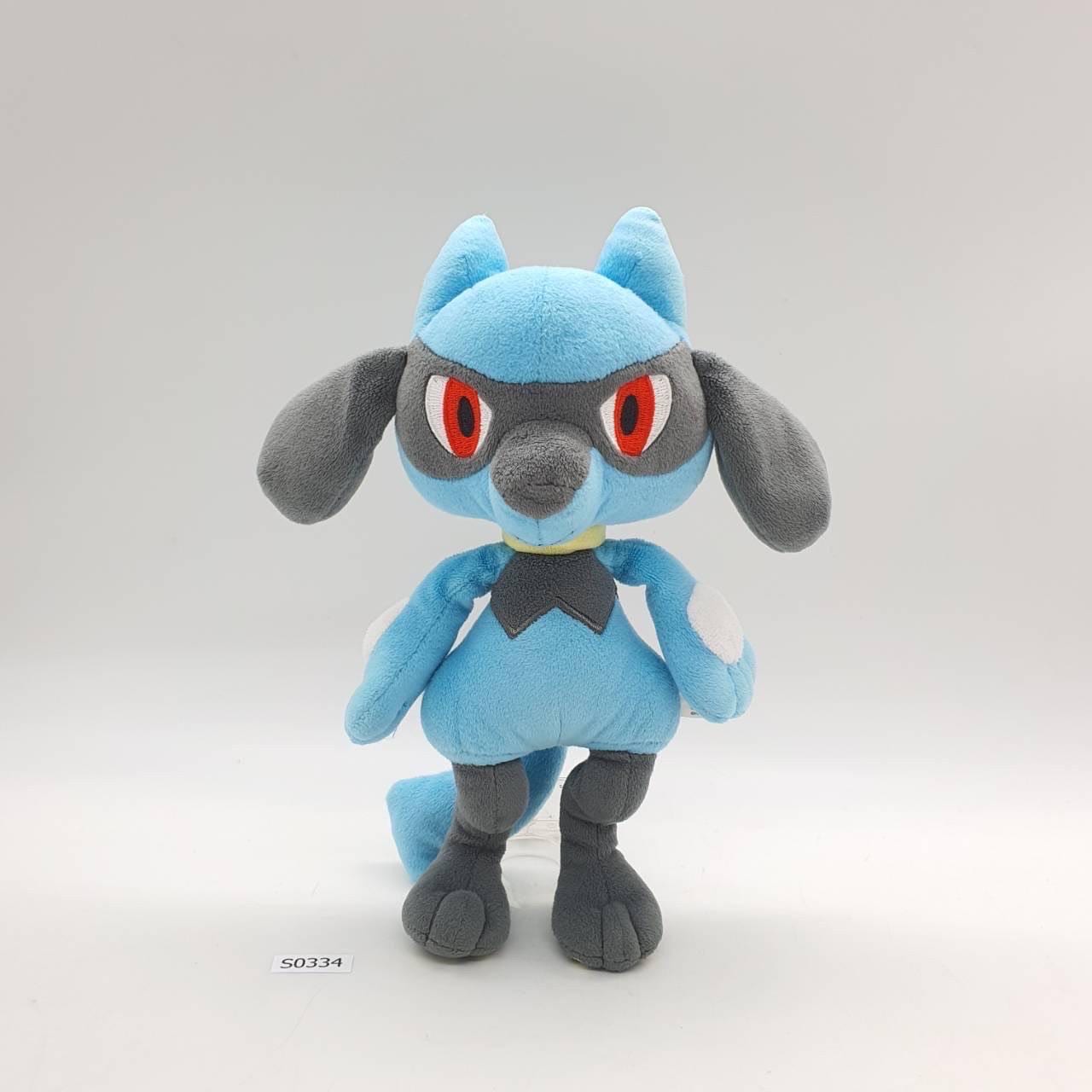 Peluche Riolu De 20 Cm Pokémon