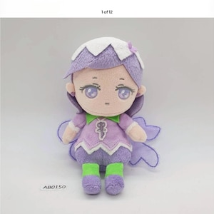 Puede incluir: Juego de tres tazas de cerámica color crema con esmalte moteado. Cada taza presenta un diseño floral pintado a mano en tonos azules, verdes y amarillos. Las tazas tienen una forma simple y redondeada, con asa.