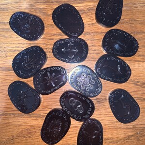 Black Resin Divination Runes