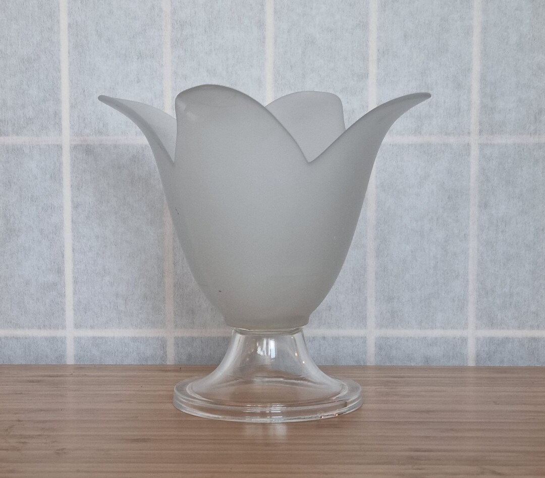 Frosted Art Glass Tulip Vase, Retro Home Décor, Clear Pedestal, Sculpture Design, Authentic