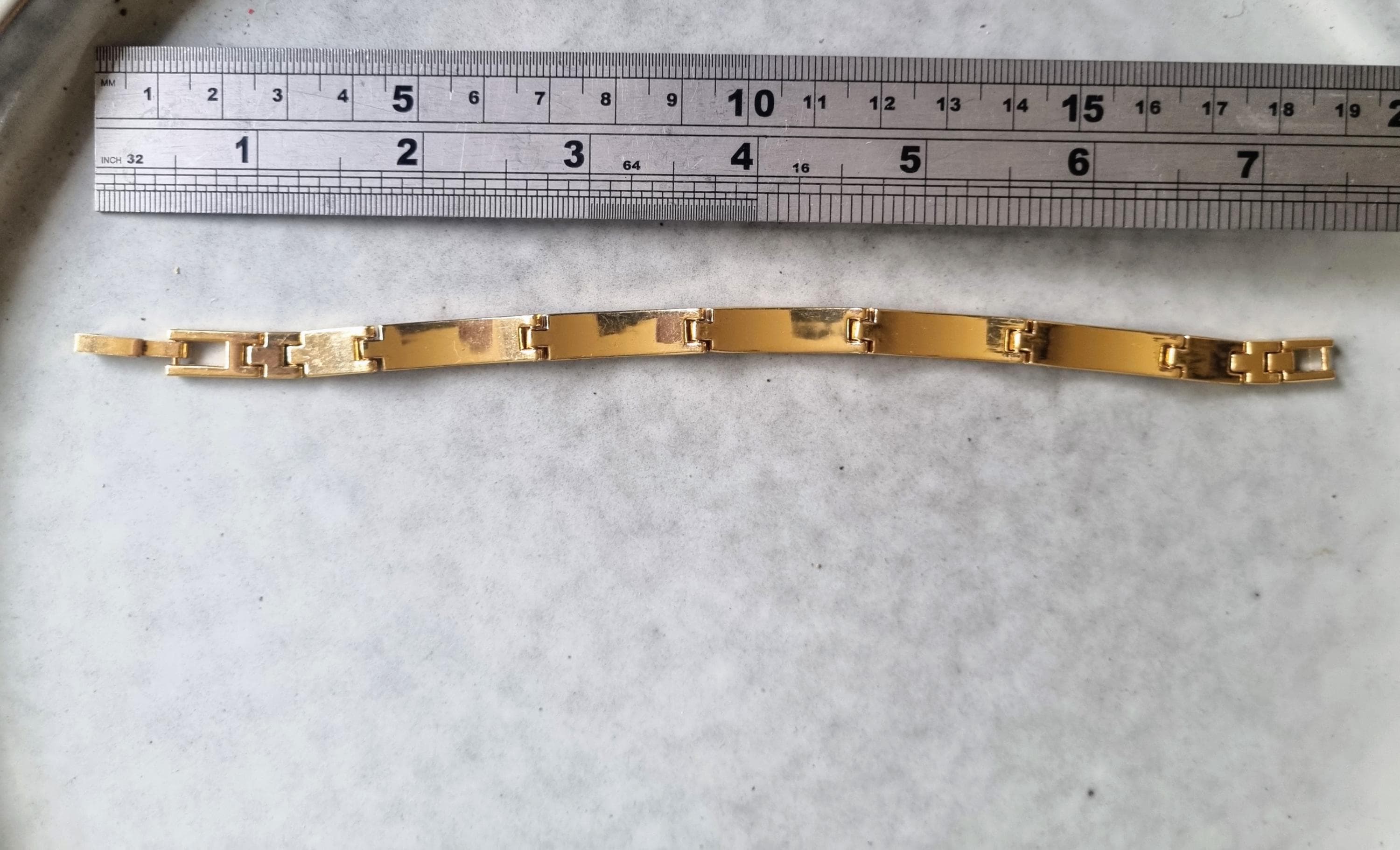Vintage Belt Bracelet Gold Toned Grecian Roman Leaf Motif Stretch Vintage 1980s Adjustable Leaf Arm Bracelet - Gold Greek Roman Style Upper  main image 2