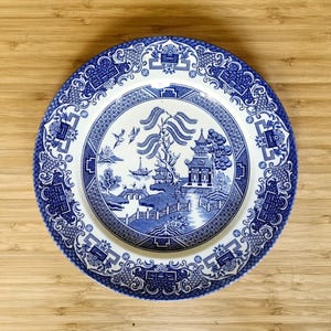 Blue Willow Plate | English Ironstone Tableware | Vintage Staffordshire China | 9.5 inch Dinner Plates | 24