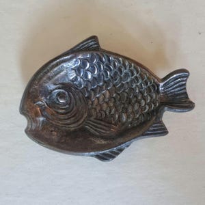 Vintage Brass Fish Dish | Mid Century Small Decorative Trinket Tray | Detailed Scale Pattern Metal Fish Serving Plate | Ring Holder