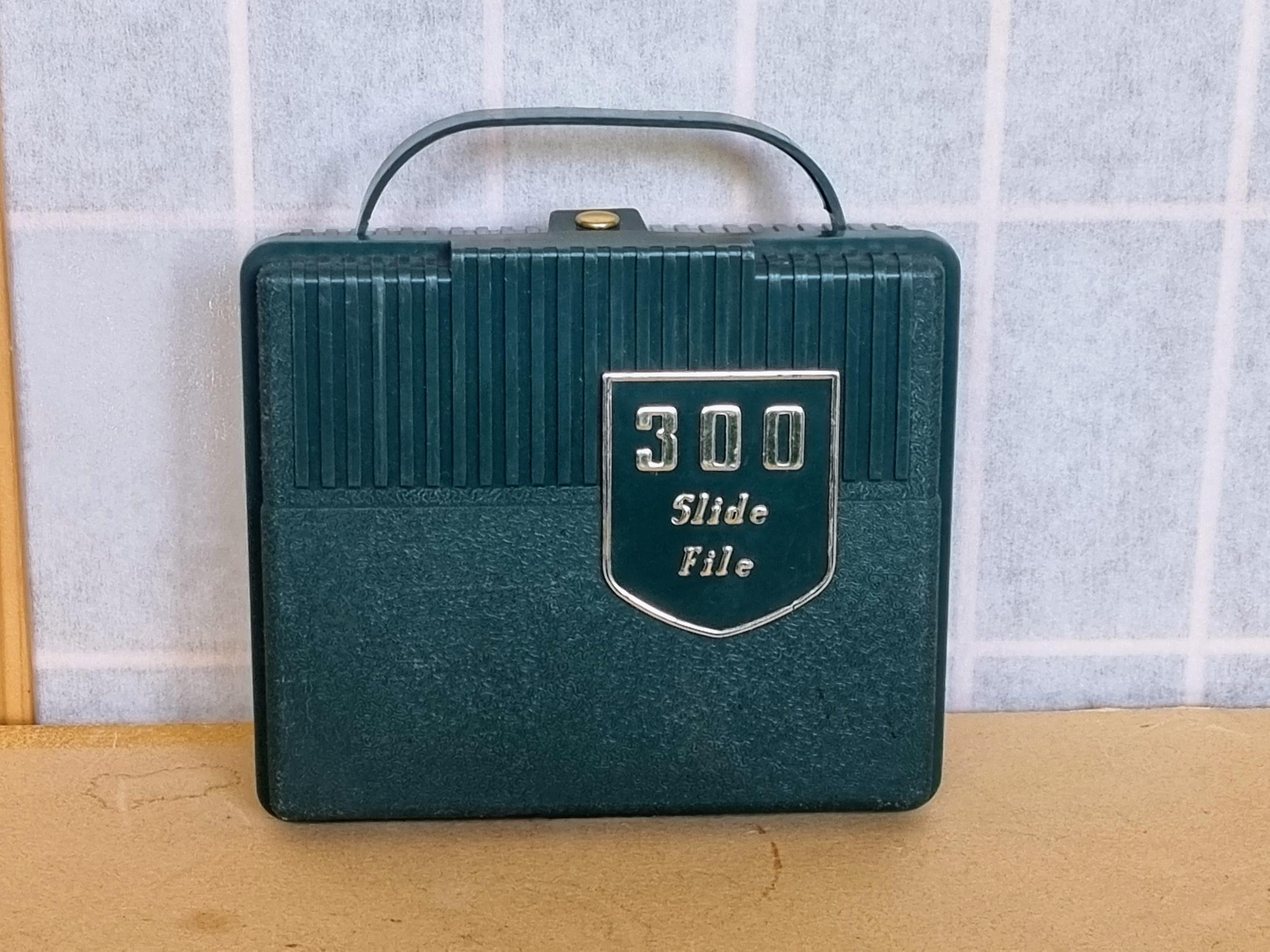 ヴィンテージブーツ 300枚スライドファイルボックス | レトログリーン