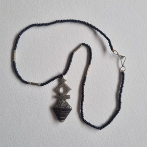 Tuareg Pendant Necklace | Vintage African Tribal Jewelry | Black Glass Bead Chain | Ethnic Silver Metal | Handmade Berber Design | Unisex