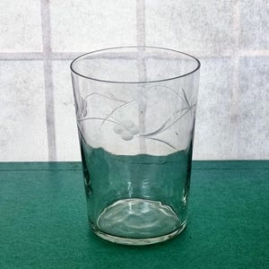 Drinking Glass Tableware Vintage, 1930s Etched Thin Glass Tumbler, Interwar Floral Etched Barware, Decorative Display Glass