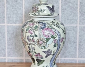 Vase Peint à la Main, Chine, 1960s en vente sur