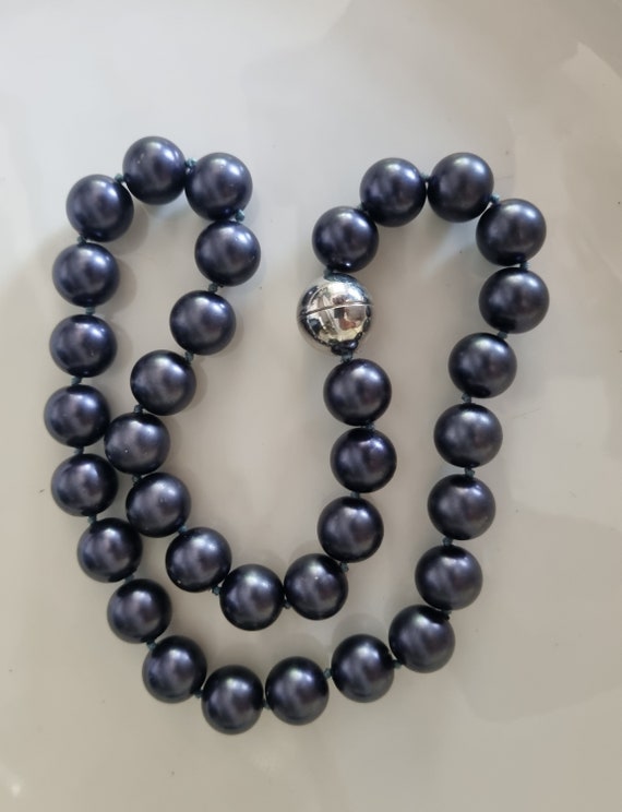 Navy Midnight Blue Bead Necklace Magnetic Clasp Je