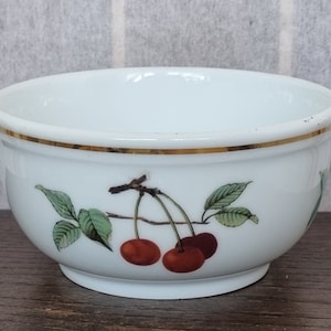 Cherry Fruit Bowl Royal Worcester | Evesham Gold Small Dish | Vintage Porcelain Kitchen Collectible | White Ceramic Serving Bowl
