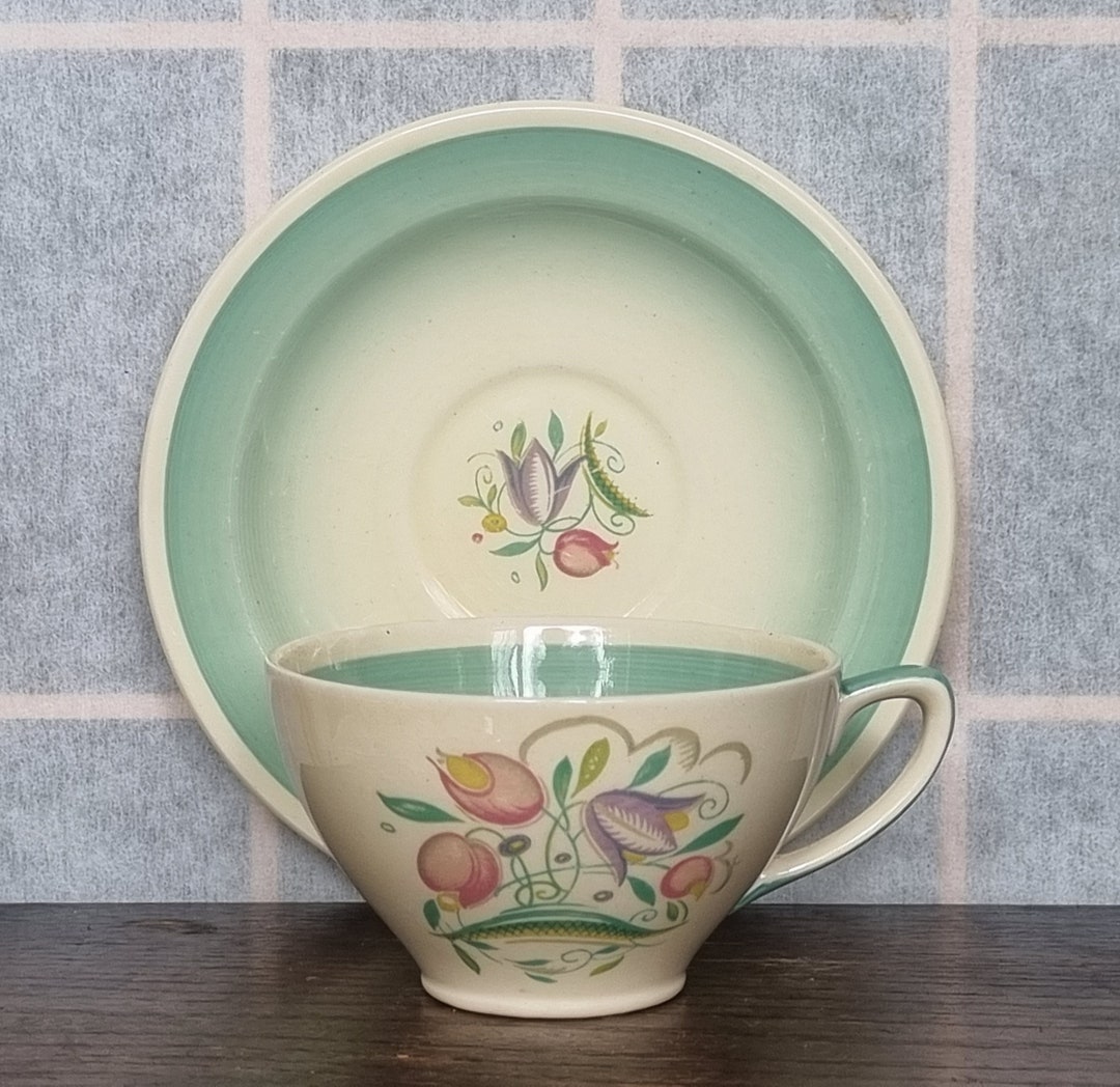 Susie Cooper Cup & Saucer – Dresden Spray Pattern – Vintage 1950s