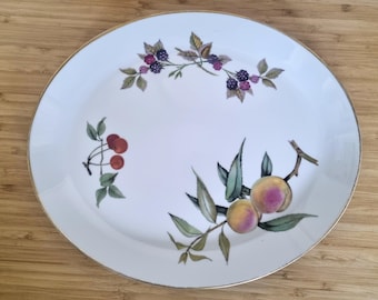 Royal Worcester Lavinia Blackberry Plate | Vintage Fine Bone China