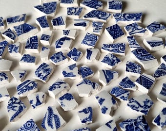 Broken China Mosaic Pieces, Blue And White Transferware Pottery Shards, Chinoiserie Craft Supplies, Vintage English Willow Pattern Fragments