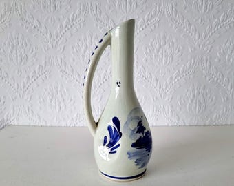 小さな青白の陶器製水差し、手描きの磁器製ピッチャー、中国風ミニ水差し、スタジオ陶器の装飾アクセントピース