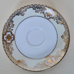 Noritake Porzellan Untertasse | Weiß Gold Medaillon Muster | Vintage Fine China Tea Party Esszimmer Sammlung Japanisches Geschirr