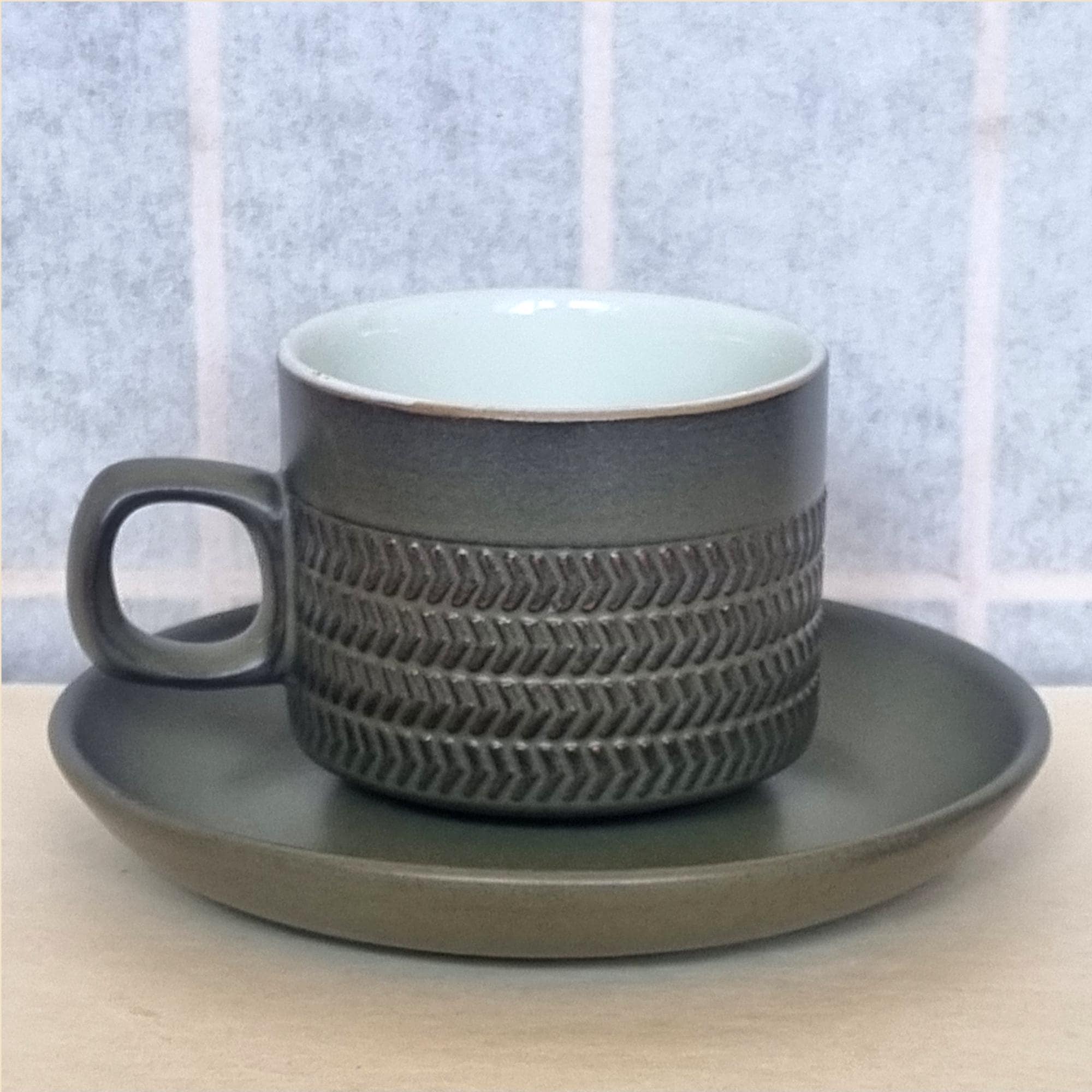 DENBY CHEVRON C/S デンビー シェブロン カップ＆ソーサー(DISPLAY ONLY) 英国 ヴィンテージ コーヒーカップ 90589 Denby デンビー Chevron シェブロン カップ＆ソーサー イギリス
